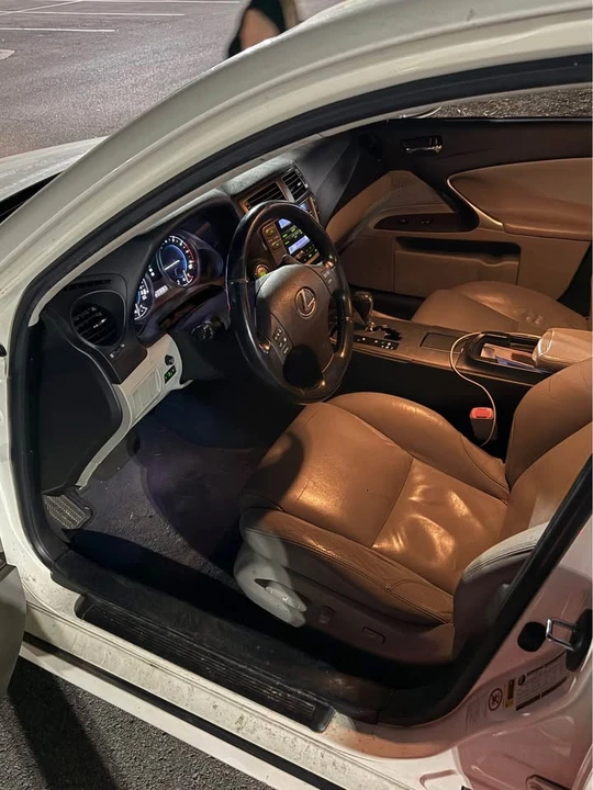 2006 Lexus IS 2nd Gen - Image 4 of 7