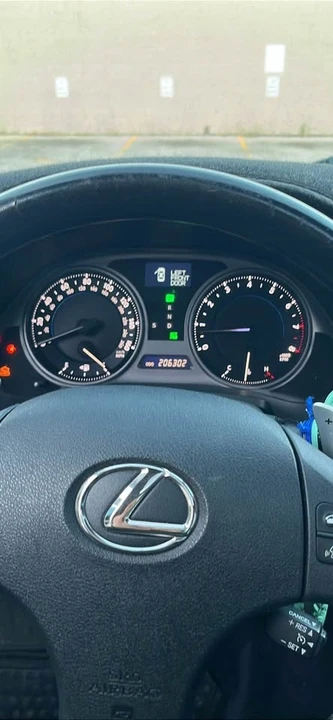 2006 Lexus IS 2nd Gen - Image 2 of 8