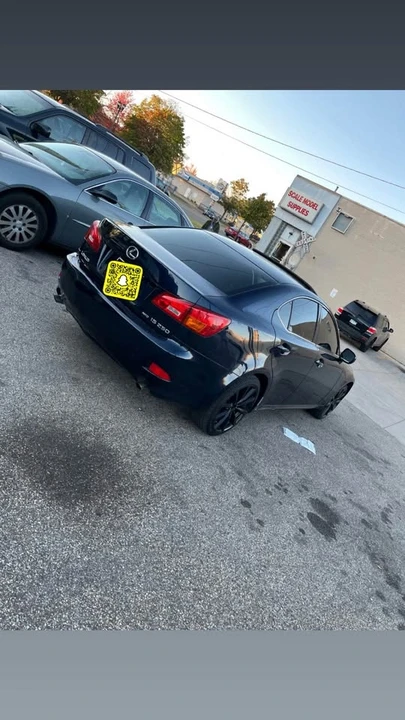 2006 Lexus IS 2nd Gen - Image 6 of 8
