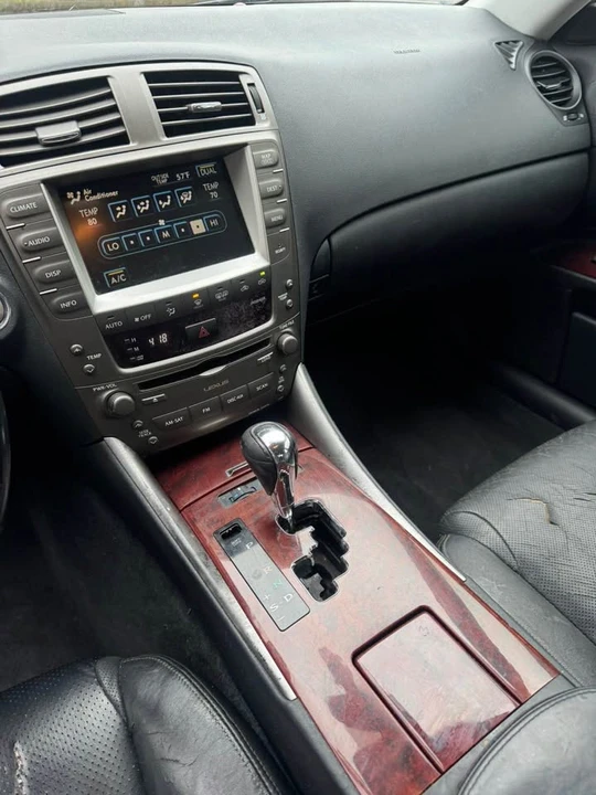 2006 Lexus IS 2nd Gen - Image 6 of 8