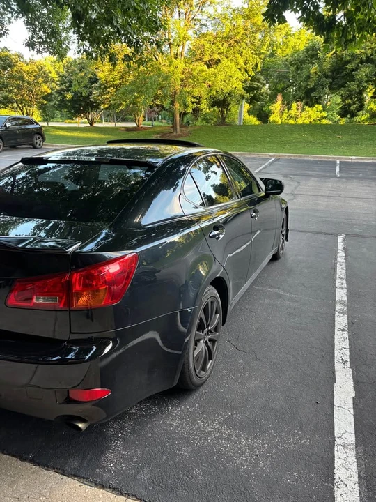 2006 Lexus IS 2nd Gen - Image 8 of 10