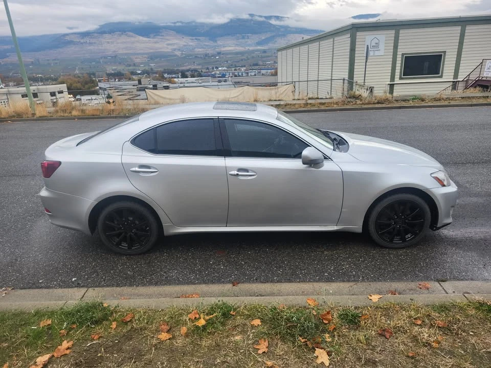 2006 Lexus IS 2nd Gen - Image 3 of 11