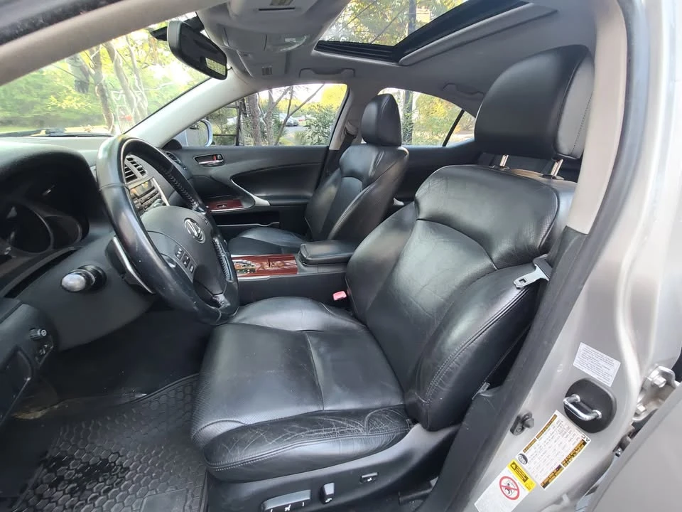 2006 Lexus IS 2nd Gen - Image 12 of 20
