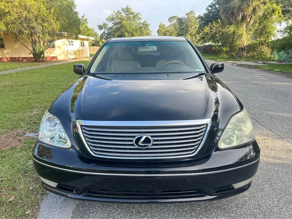 2006 Lexus LS 3rd Gen - Image 2 of 19