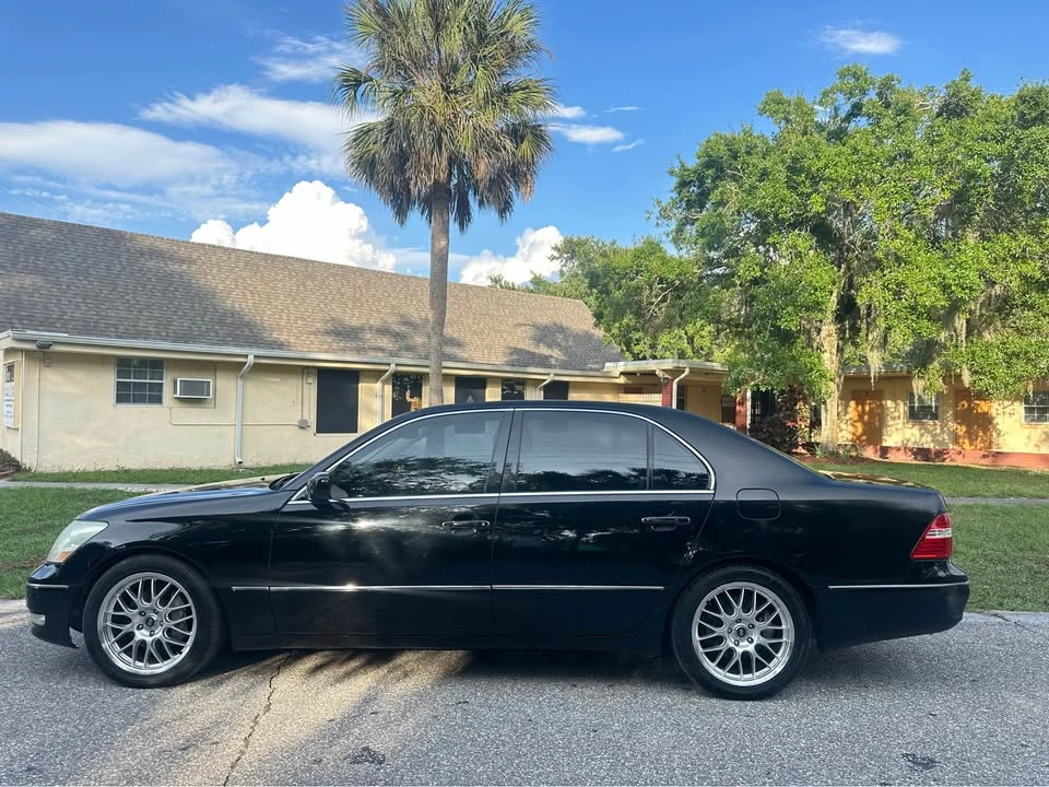 2006 Lexus LS 3rd Gen - Image 7 of 19