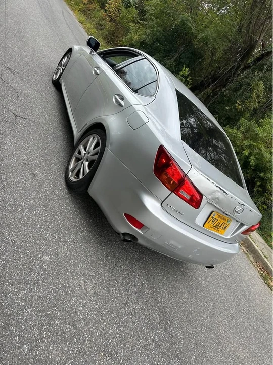2006 Lexus LS 3rd Gen - Image 6 of 9