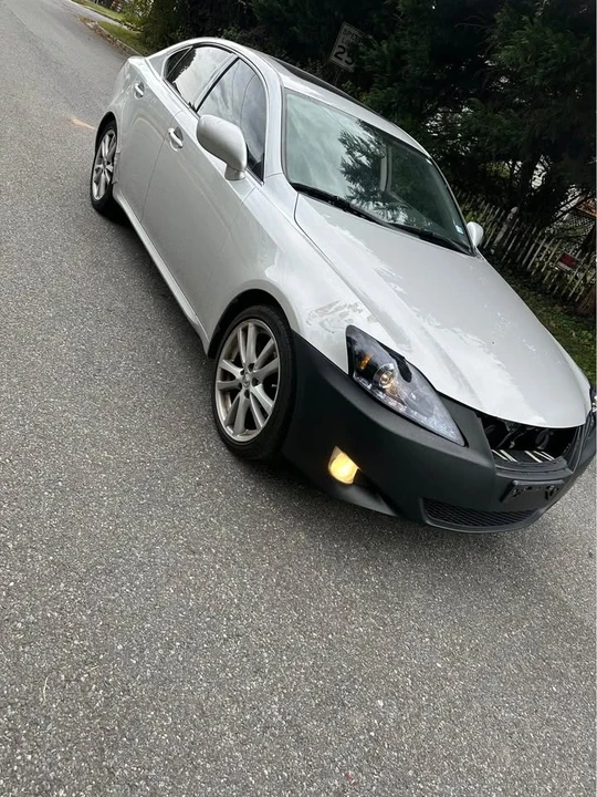 2006 Lexus LS 3rd Gen - Image 3 of 9