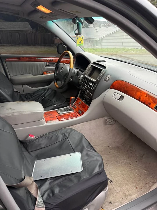 2006 Lexus LS 3rd Gen - Image 4 of 4