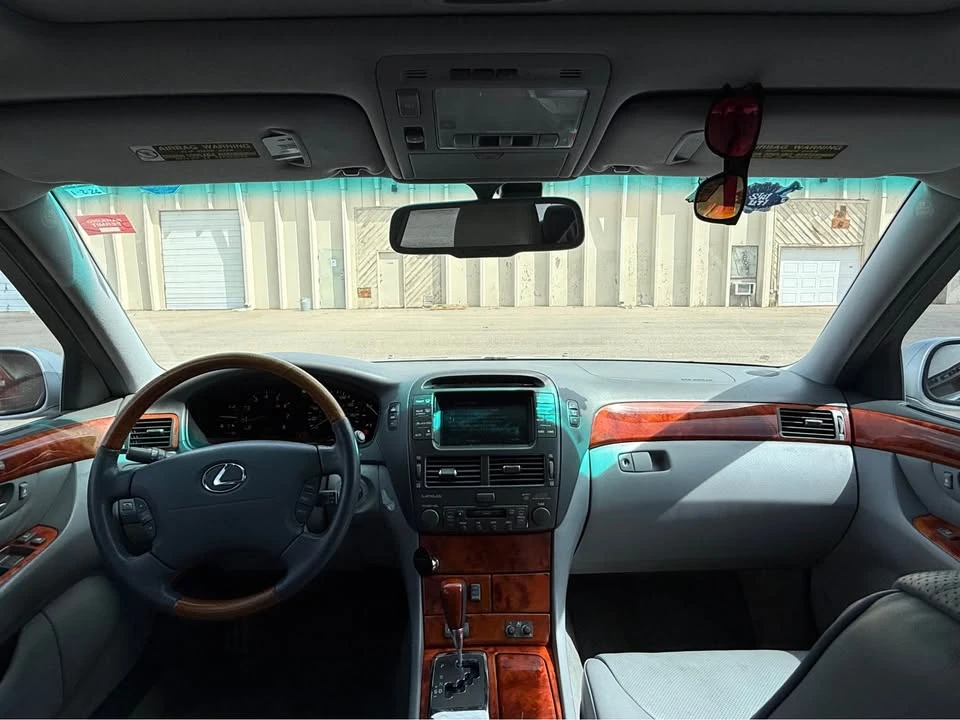 2006 Lexus LS 3rd Gen - Image 6 of 8