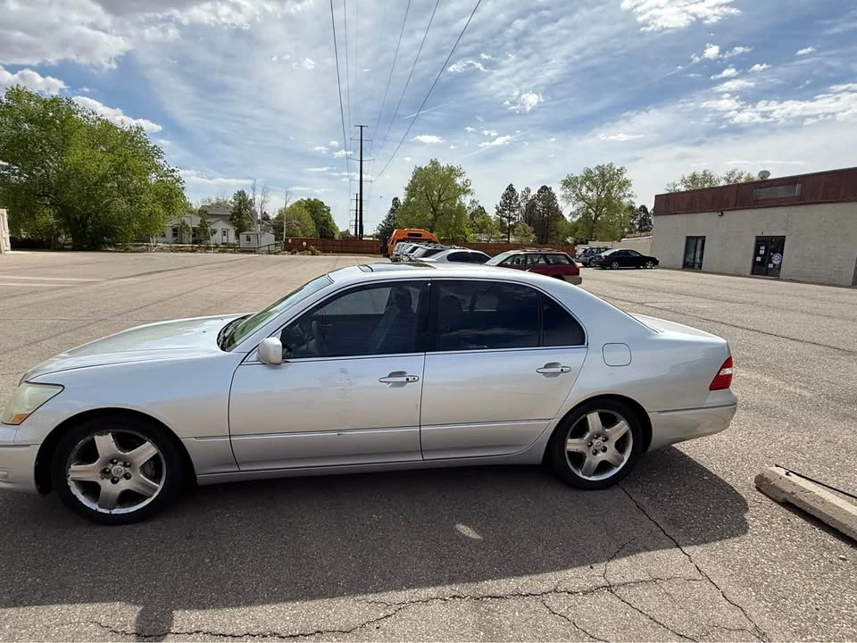 2006 Lexus LS 3rd Gen - Image 3 of 8