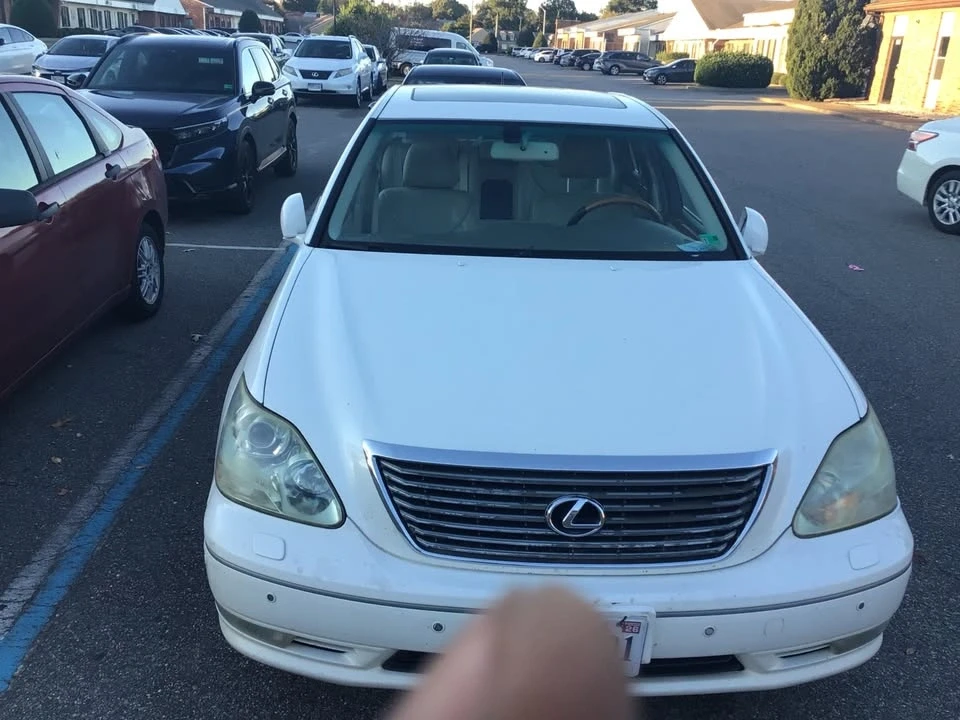 2006 Lexus LS 3rd Gen - Image 2 of 5