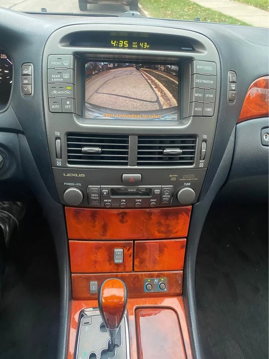 2006 Lexus LS 3rd Gen - Image 8 of 12