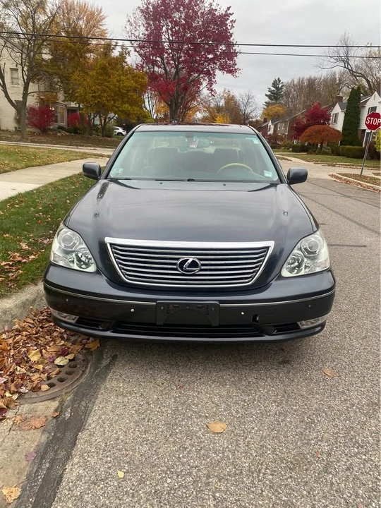 2006 Lexus LS 3rd Gen - Image 2 of 13