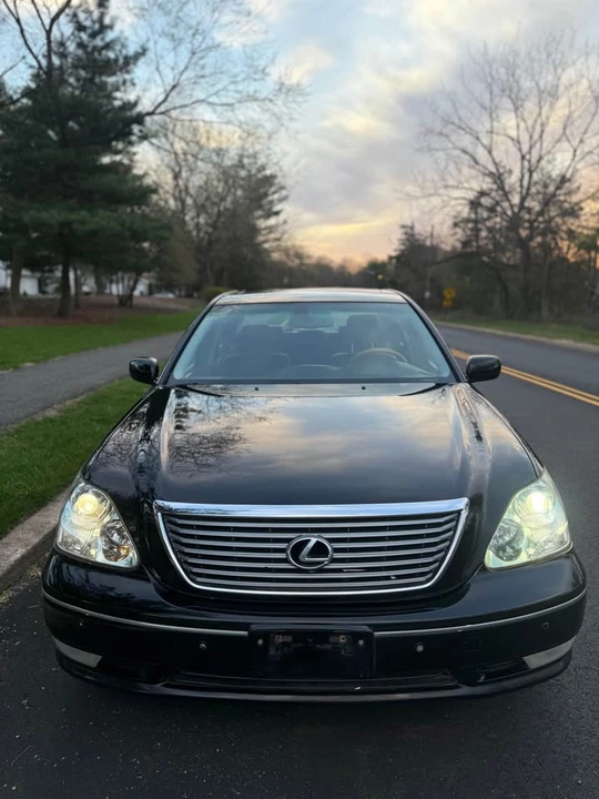 2006 Lexus LS 3rd Gen - Image 5 of 12