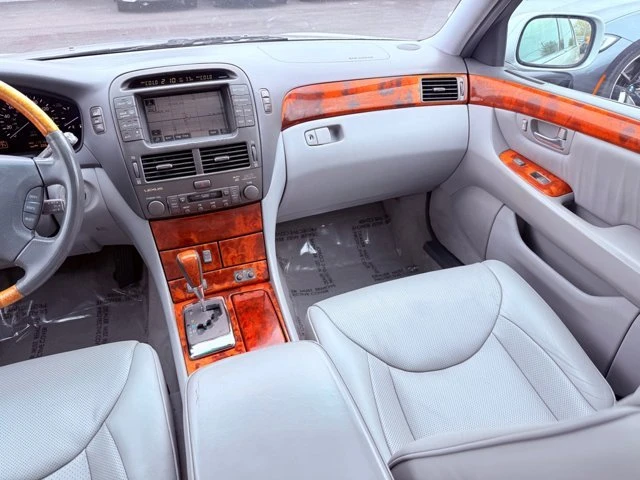2006 Lexus LS 3rd Gen - Image 15 of 20