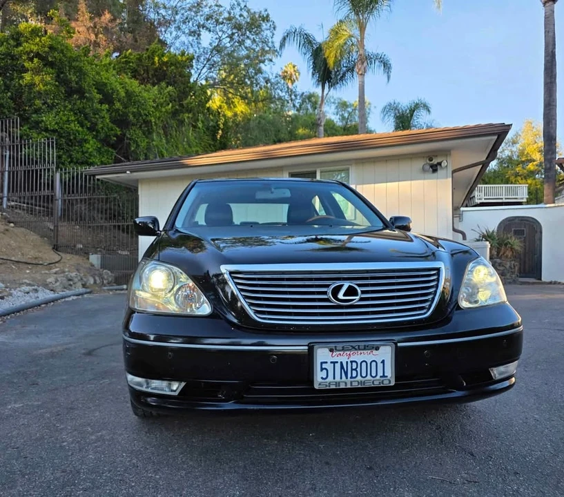 2006 Lexus LS 3rd Gen - Image 3 of 20