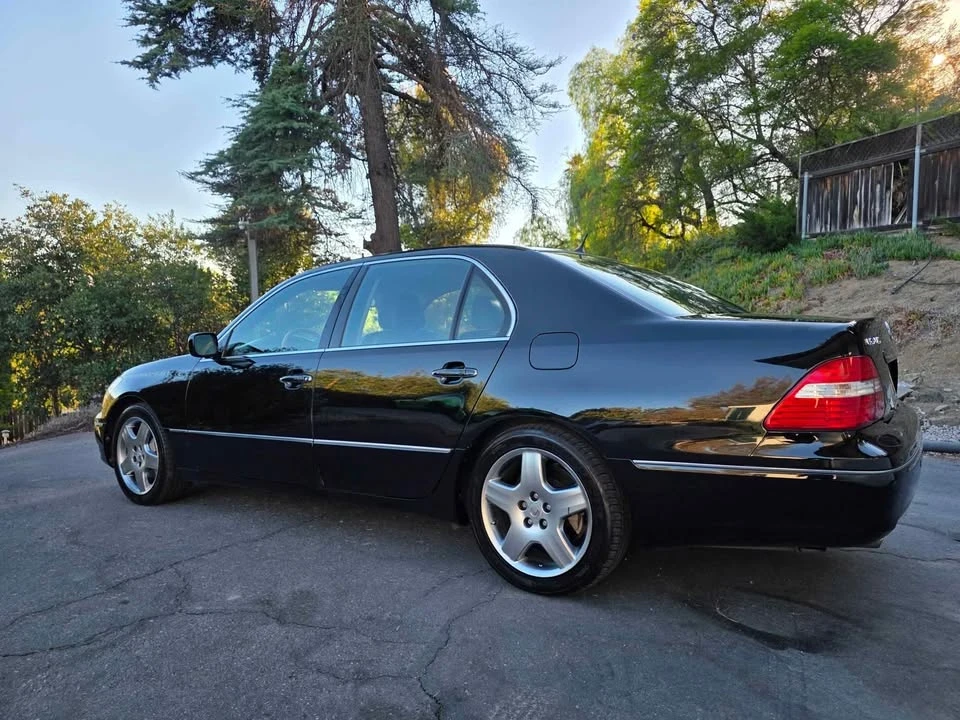 2006 Lexus LS 3rd Gen - Image 5 of 20