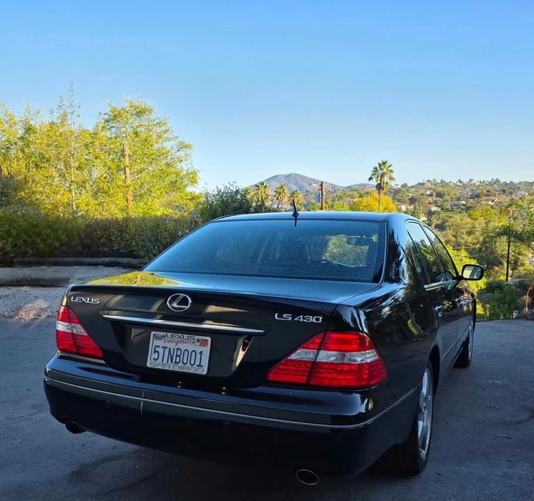 2006 Lexus LS 3rd Gen - Image 6 of 20