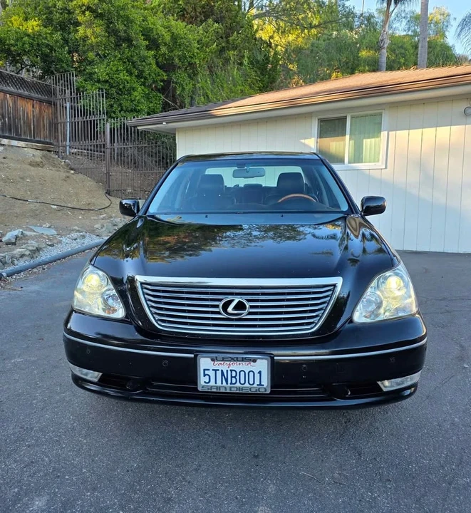 2006 Lexus LS 3rd Gen - Image 2 of 20