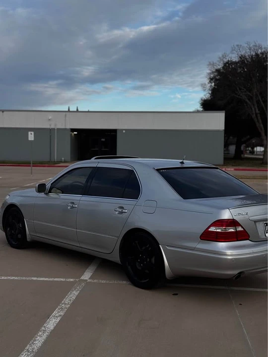 2006 Lexus LS 3rd Gen - Image 8 of 20