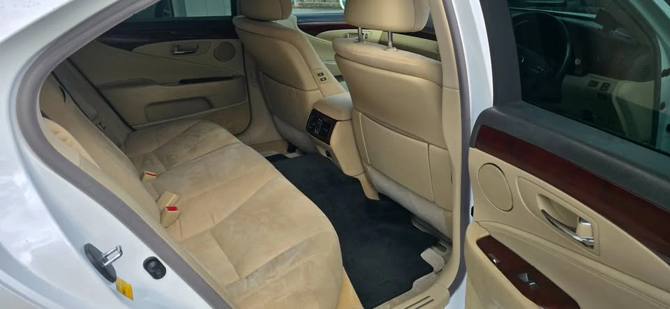 2006 Lexus LS 4th Gen - Image 8 of 20