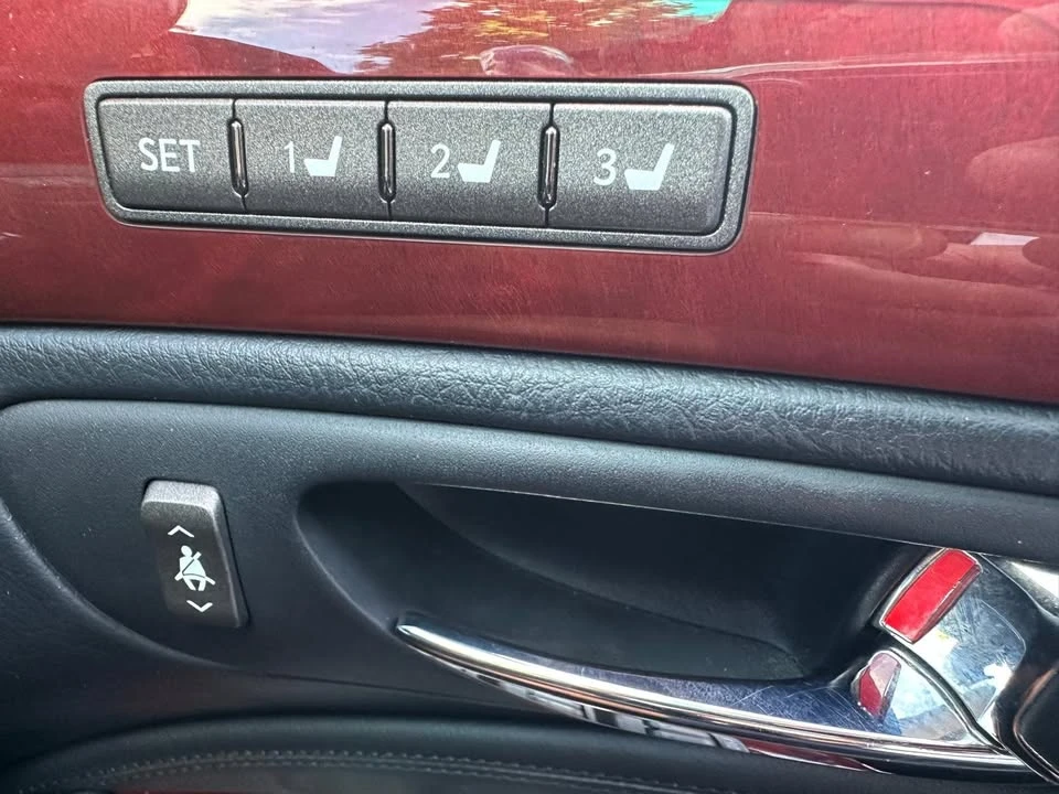 2006 Lexus - Image 13 of 20