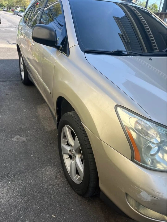 2006 Lexus LX 2nd Gen - Image 4 of 9