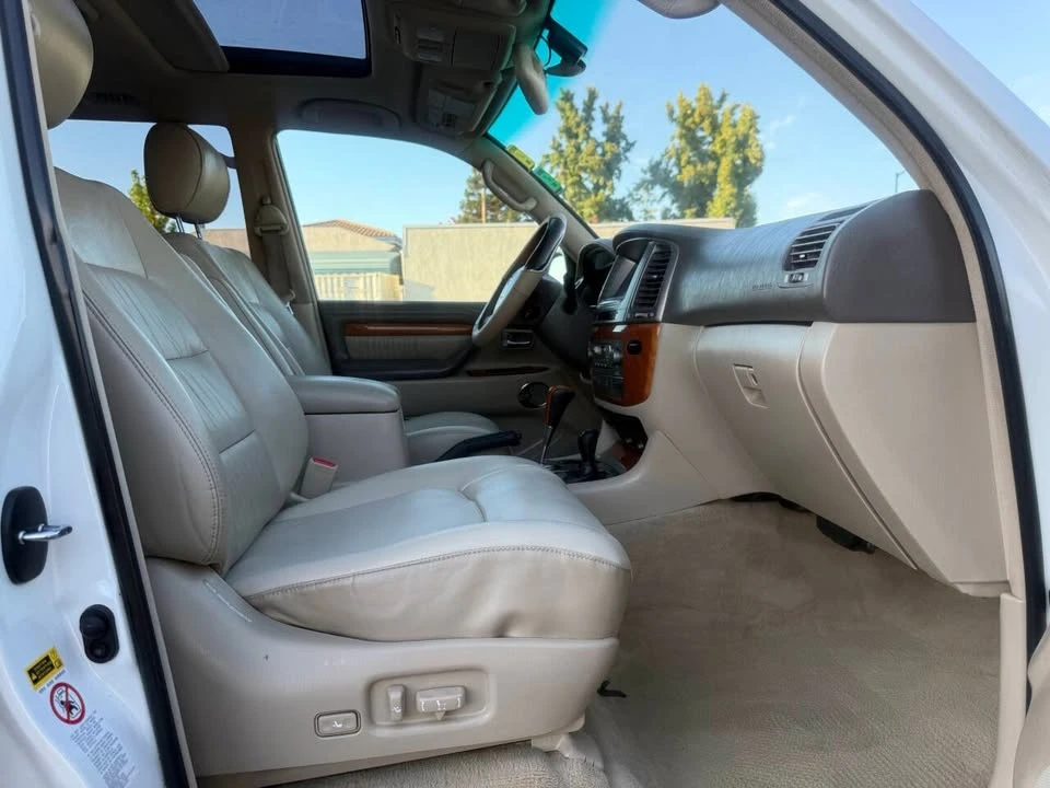 2006 Lexus LX 2nd Gen - Image 12 of 19