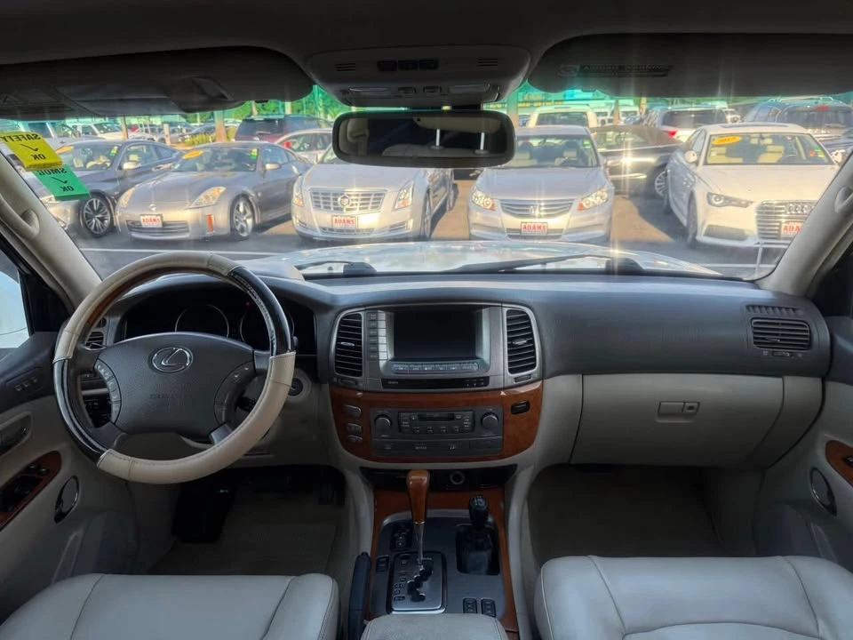 2006 Lexus LX 2nd Gen - Image 14 of 19