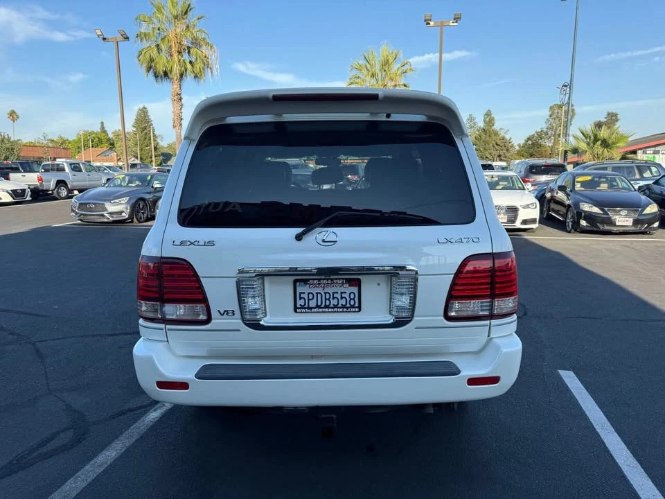 2006 Lexus LX 2nd Gen - Image 4 of 19