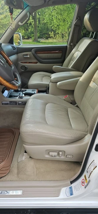 2006 Lexus LX 2nd Gen - Image 6 of 17