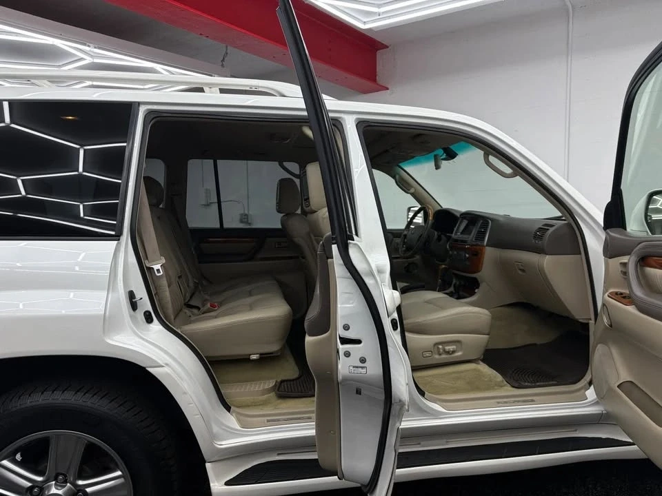 2006 Lexus LX 2nd Gen - Image 14 of 20