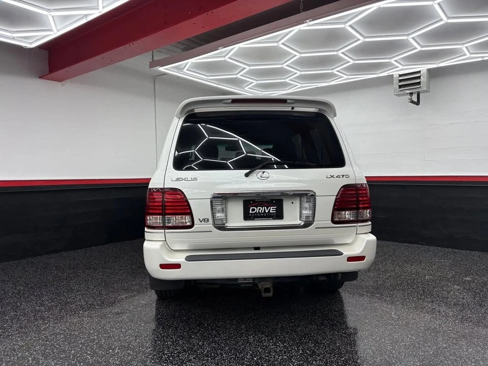 2006 Lexus LX 2nd Gen - Image 5 of 20