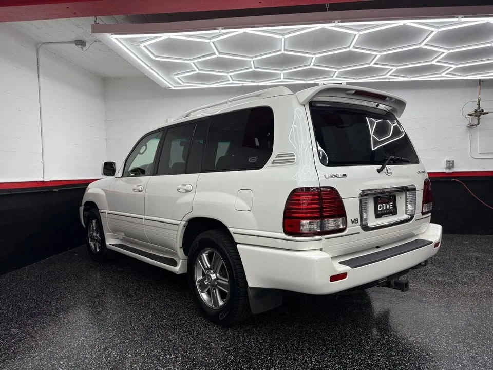 2006 Lexus LX 2nd Gen - Image 6 of 20