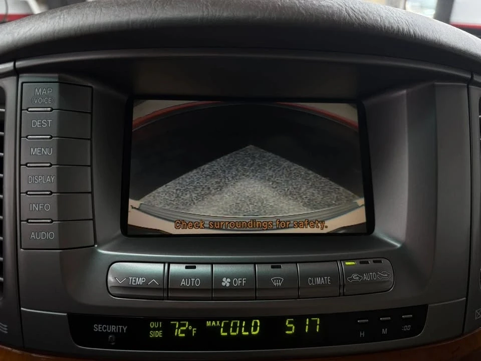 2006 Lexus LX 2nd Gen - Image 17 of 20