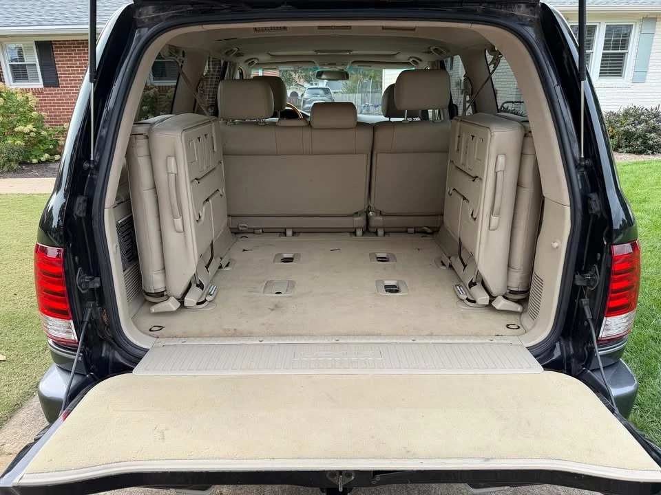 2006 Lexus LX 2nd Gen - Image 12 of 15