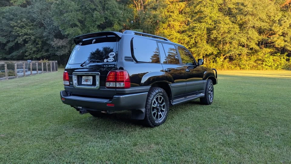2006 Lexus LX 2nd Gen - Image 4 of 18