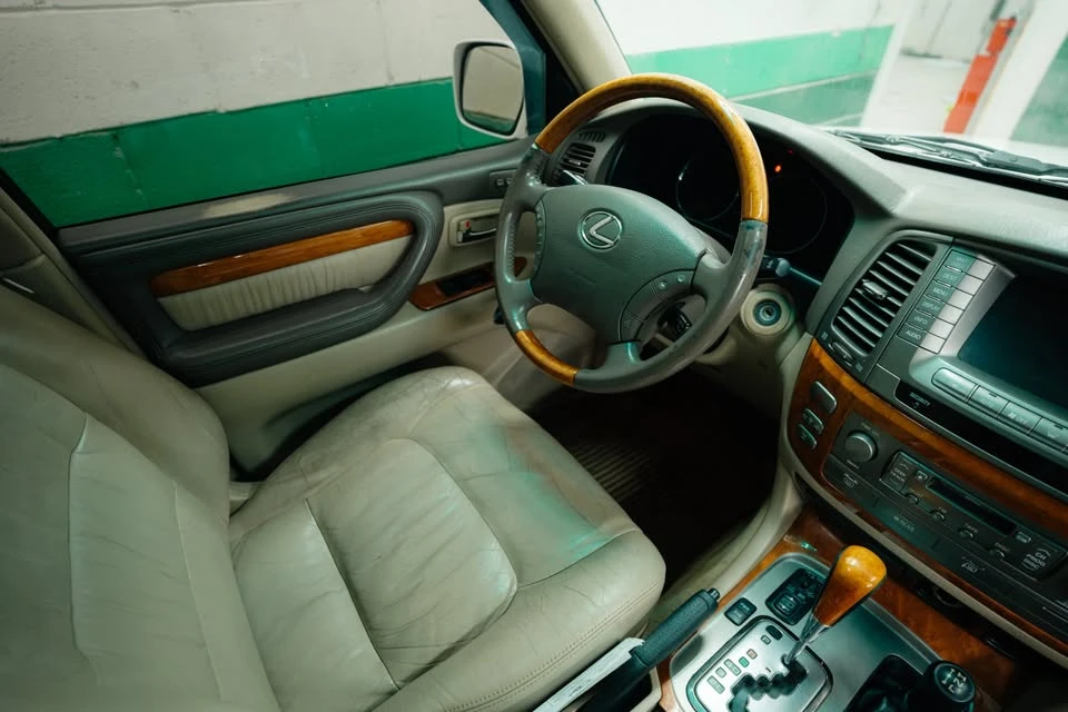 2006 Lexus LX 2nd Gen - Image 8 of 19