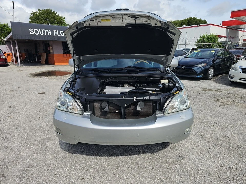 2006 Lexus RX 2nd Gen - Image 11 of 20