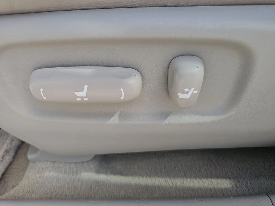 2006 Lexus RX 2nd Gen - Image 18 of 20
