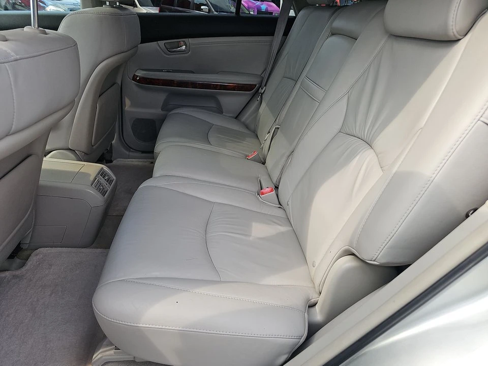 2006 Lexus RX 2nd Gen - Image 10 of 20