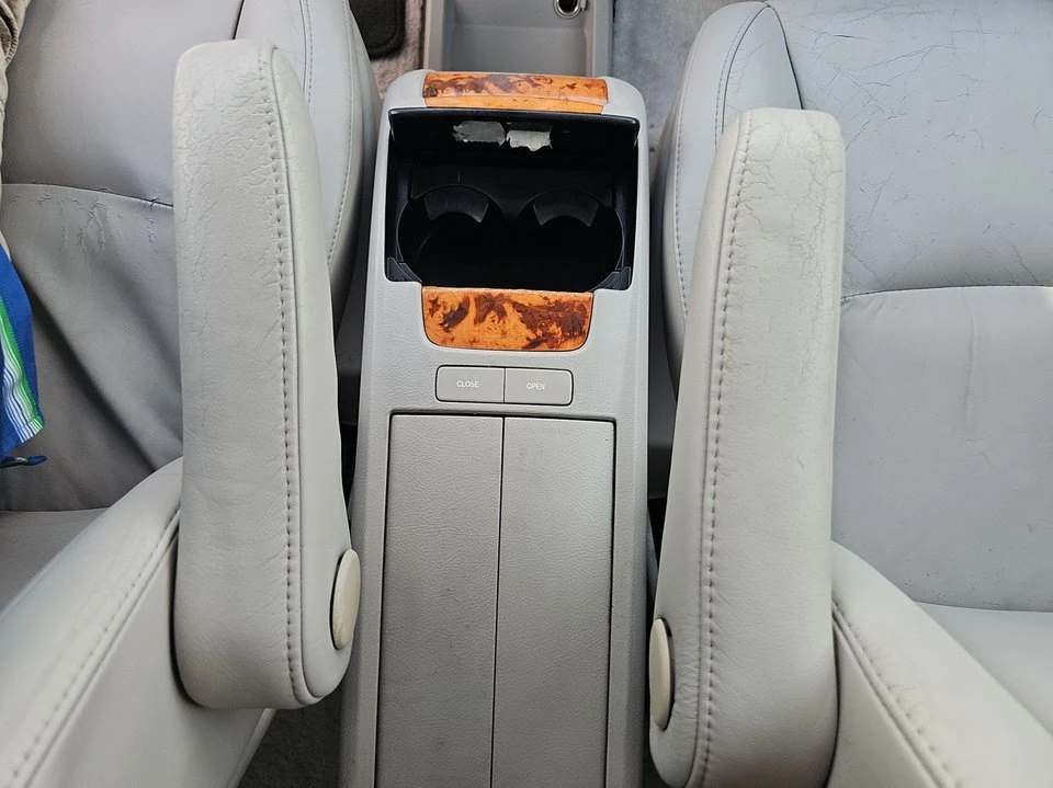 2006 Lexus RX 2nd Gen - Image 14 of 20