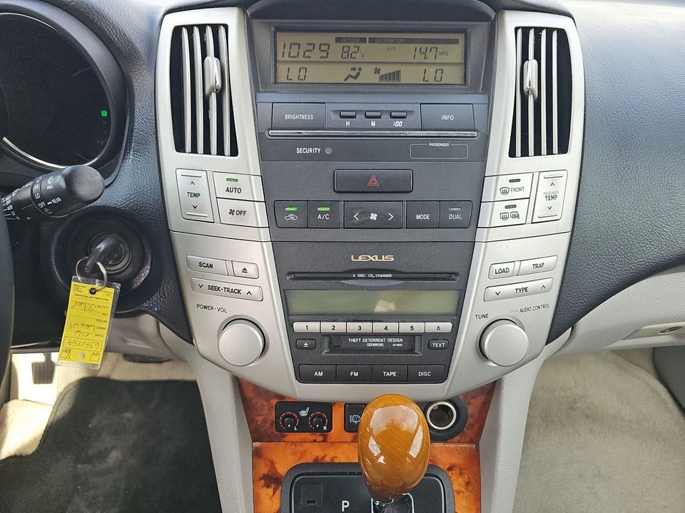 2006 Lexus RX 2nd Gen - Image 13 of 20