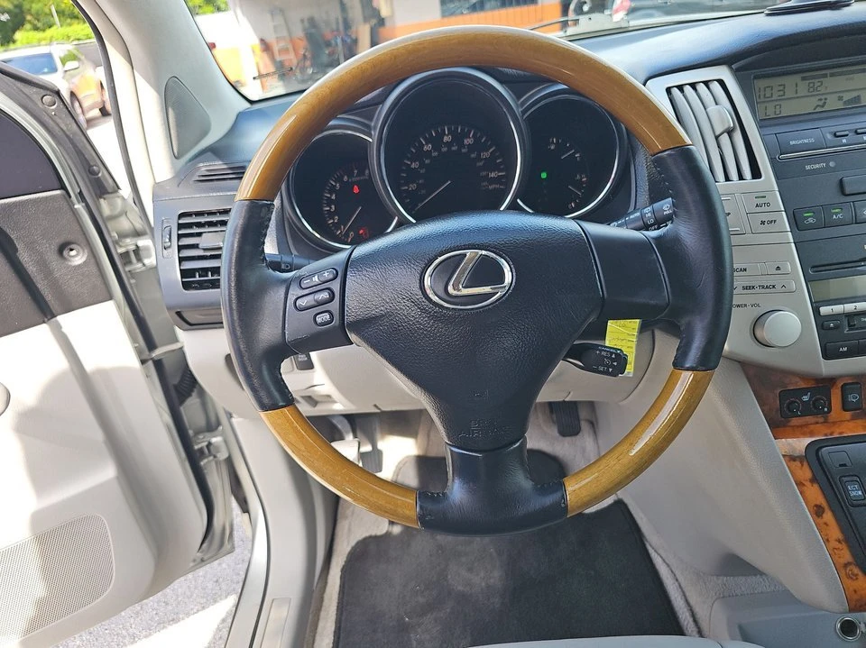 2006 Lexus RX 2nd Gen - Image 16 of 20