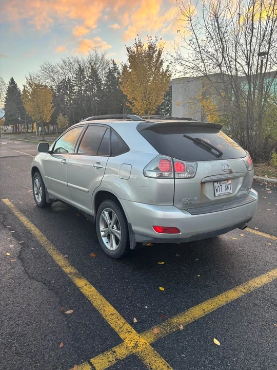 2006 Lexus RX 2nd Gen - Image 2 of 4