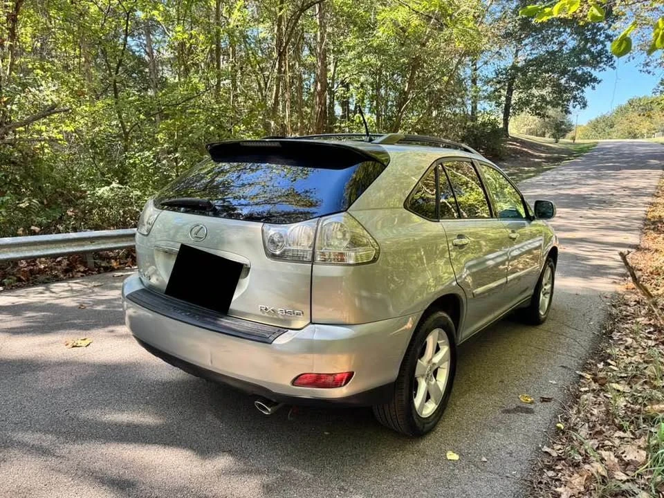 2006 Lexus RX 2nd Gen - Image 11 of 14