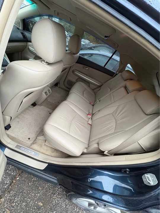 2006 Lexus RX 2nd Gen - Image 11 of 14