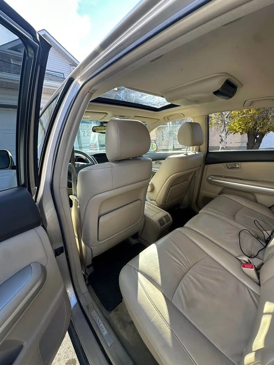 2006 Lexus RX 2nd Gen - Image 2 of 10