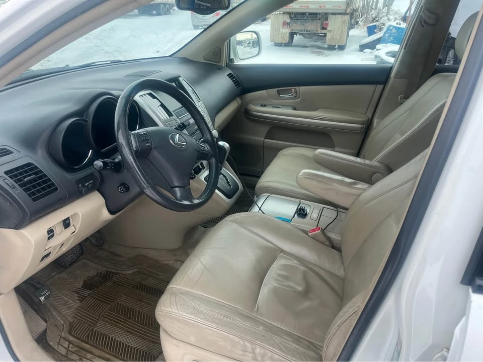 2006 Lexus RX 2nd Gen - Image 13 of 17