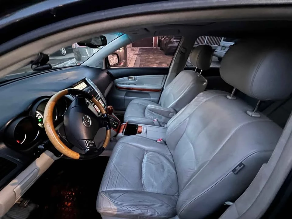 2006 Lexus RX 2nd Gen - Image 6 of 11